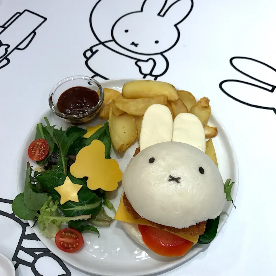 Miffy# Katsu burger|sgさん