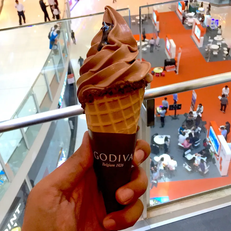 Godiva chocolate ice cream|Darren Loさん