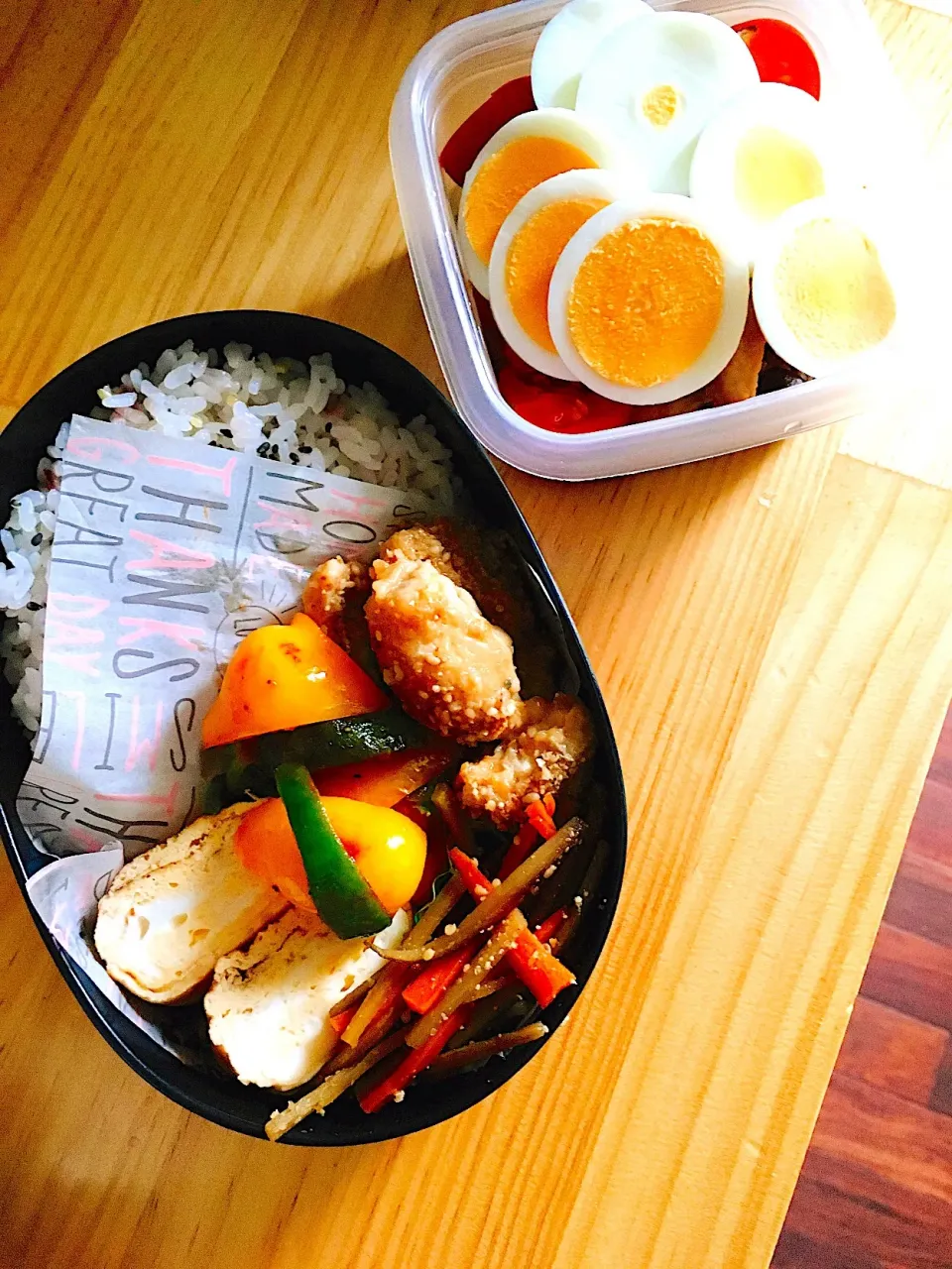 今日のお弁当♡

#おひるごはん #簡単五分弁当 #お弁当 #作り置き弁当 #作り置き|ゆかさん