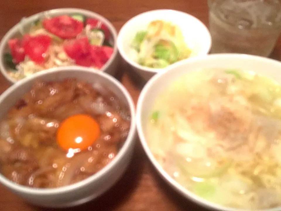 豚丼＊ワンタン麺(^^)|basilさん