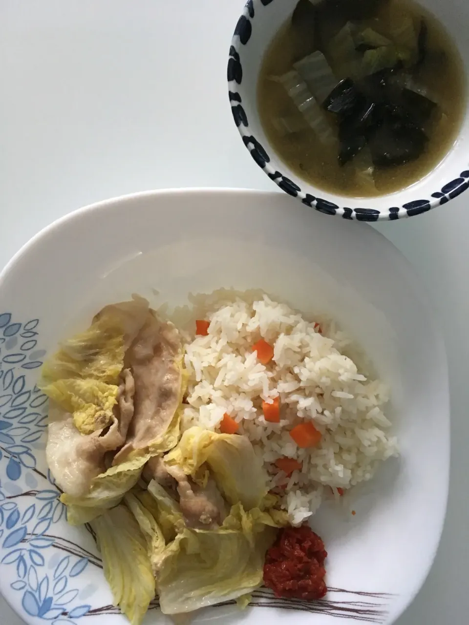 Pork belly and cabbage millefeuille, carrot kamameshi, and miso soup|Ong Sor Fernさん