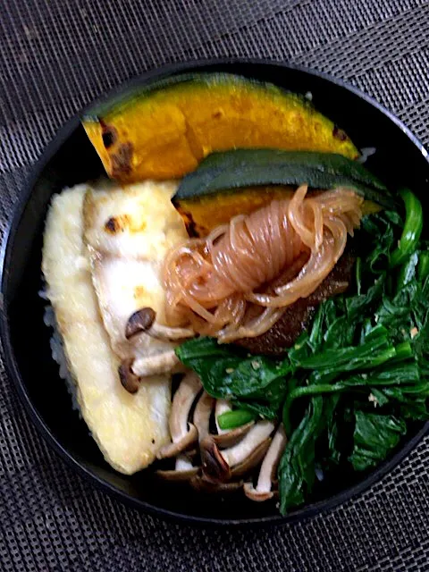 真鱈、ほうれん草、かぼちゃ、しめじ、冬瓜、白滝#lunch #bento #お弁当|aiさん