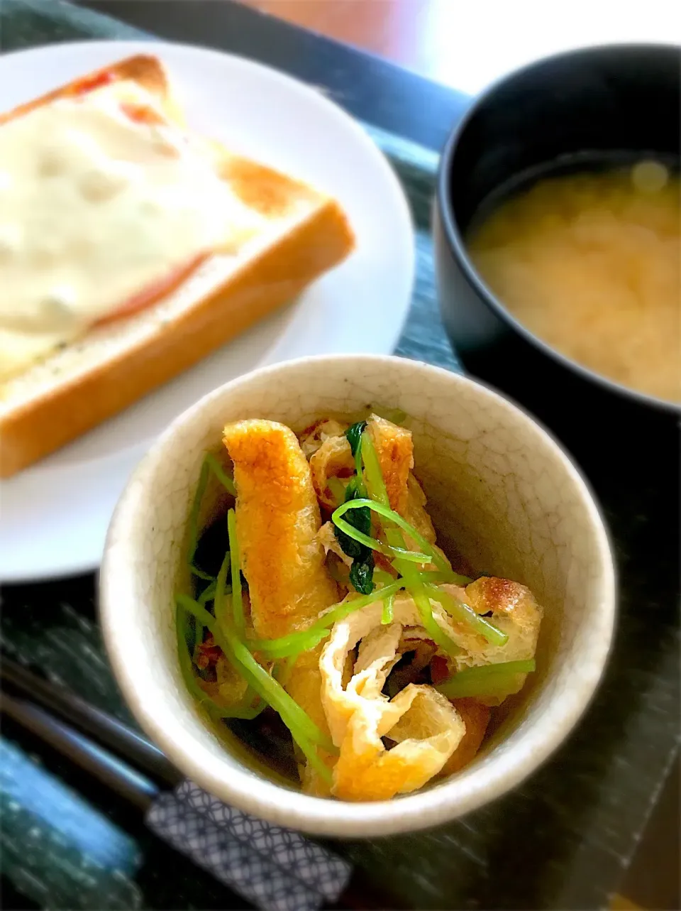 三つ葉と油揚げの麺つゆ和え、味噌汁、ハムチーズトースト|Kさん