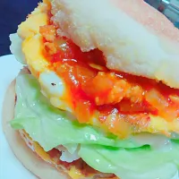 meetソースを使った！なんちゃってハンバーガー🍔|俺足族さん