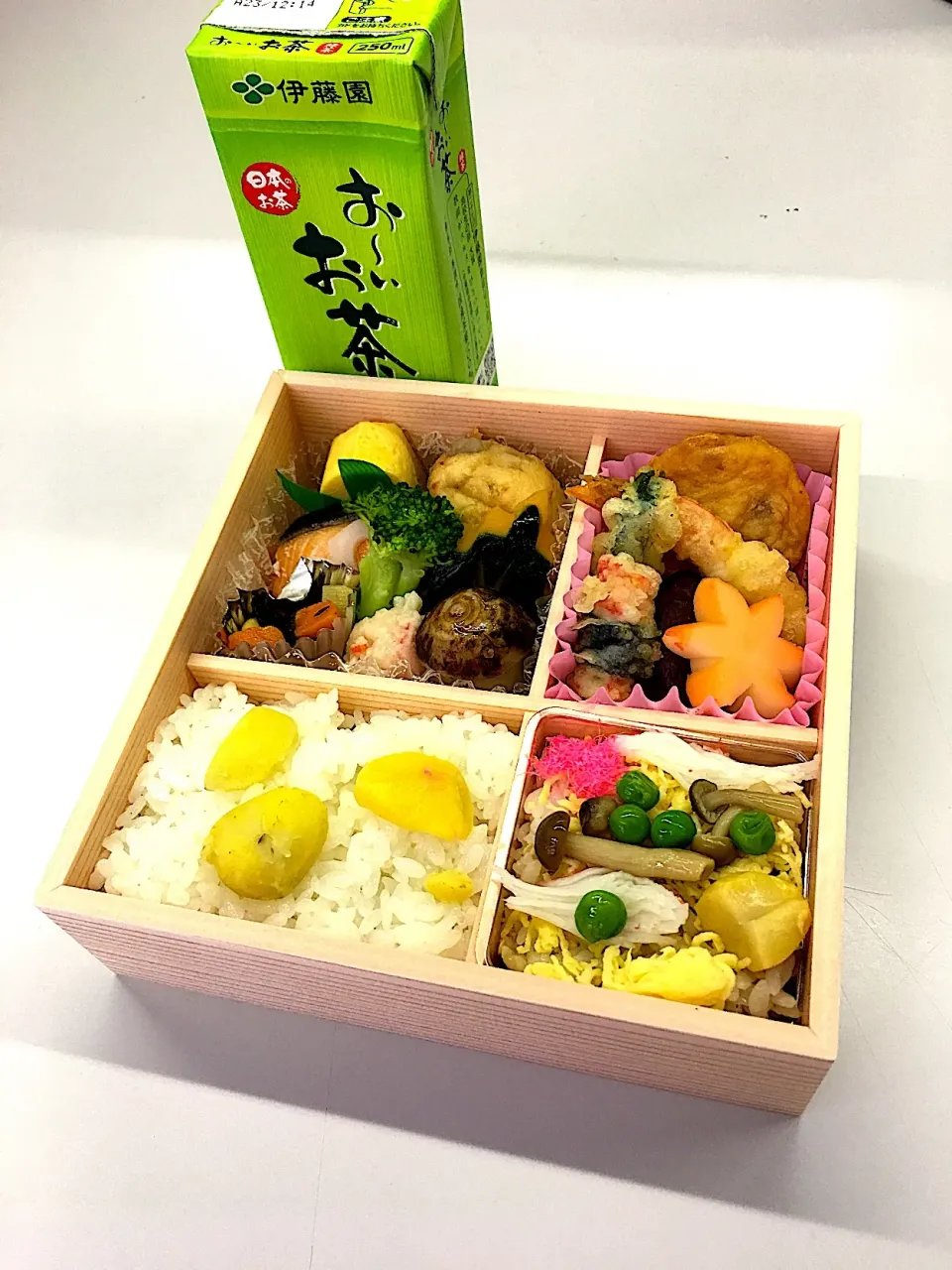 今日のお弁当‼︎ 8 October
#お弁当 #弁当 #obento #bento #仕出し弁当 #大阪芸術大学短期大学部 #入試 #行楽弁当|Yoshinobu Nakagawaさん