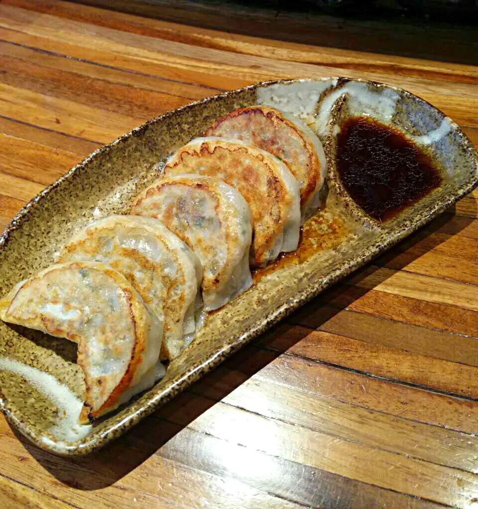 Snapdishの料理写真:Gyoza|Mariano Ngさん