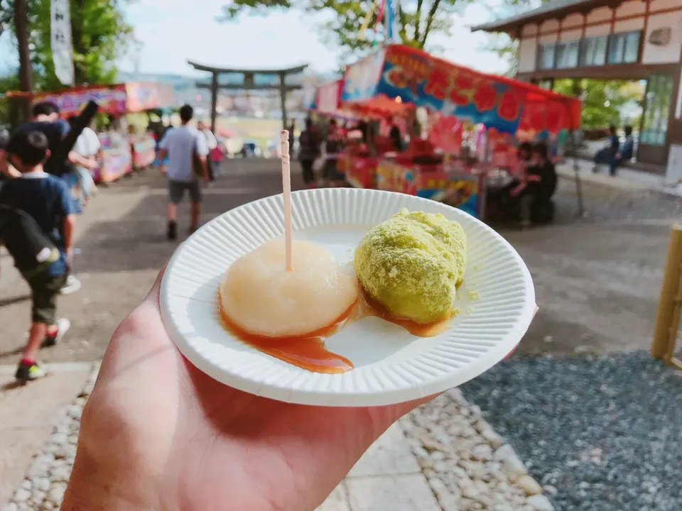 神社の杵つき餅|ちゃみこさん