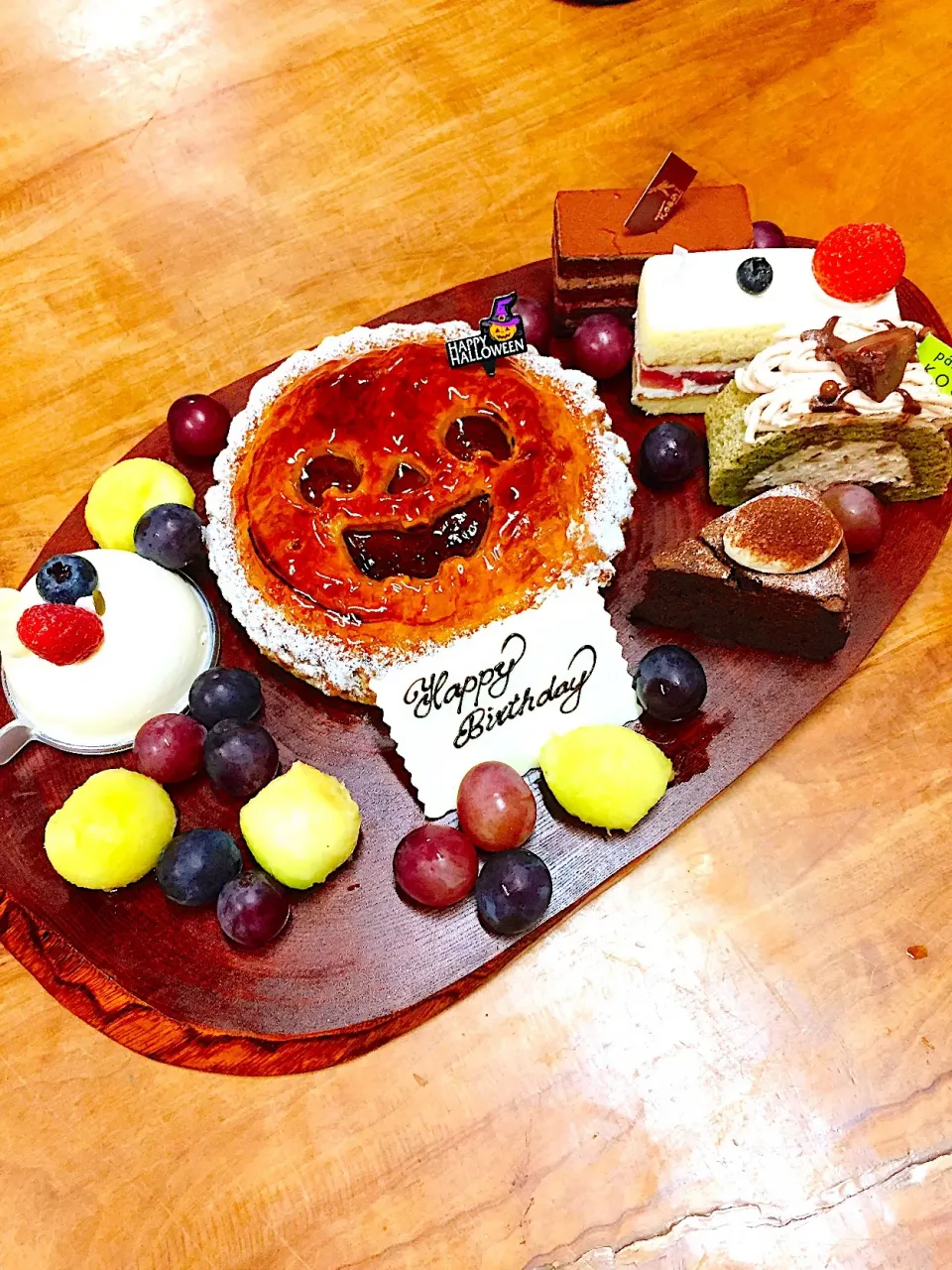 ハロウィン🎃パーティ ケーキプレート🍰🎂|ももこさん