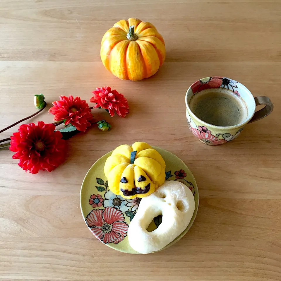 ハロウィンパン🎃👻で朝ごはん
三連休最終日はお掃除がんばる！|jarinkoさん