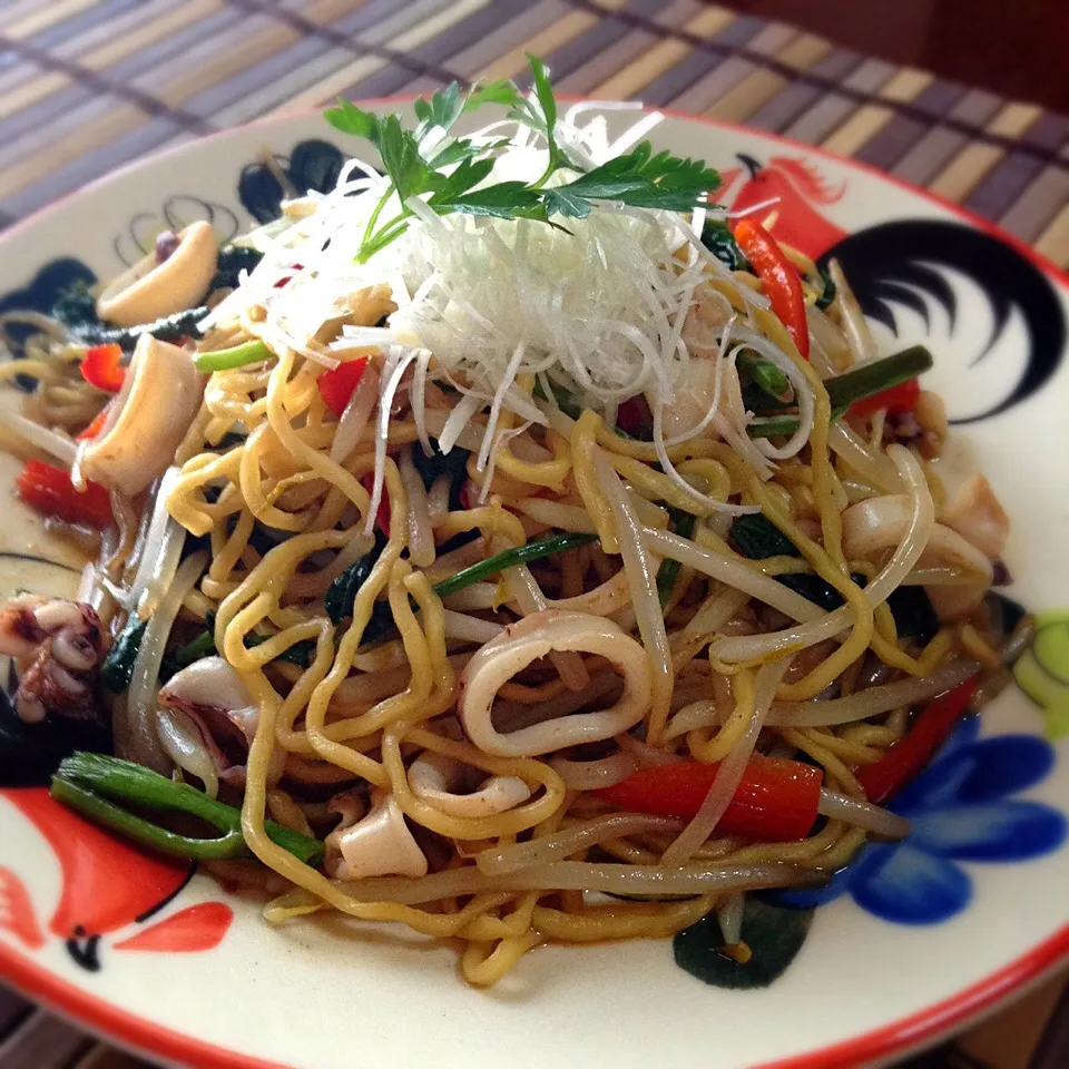 イカのオイスターソース焼きソバ|qtyucoさん