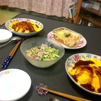 Snapdishの料理写真:#オムライス  #トマトグラタン  #キャベツサラダ|Megumi  Kiyonoさん