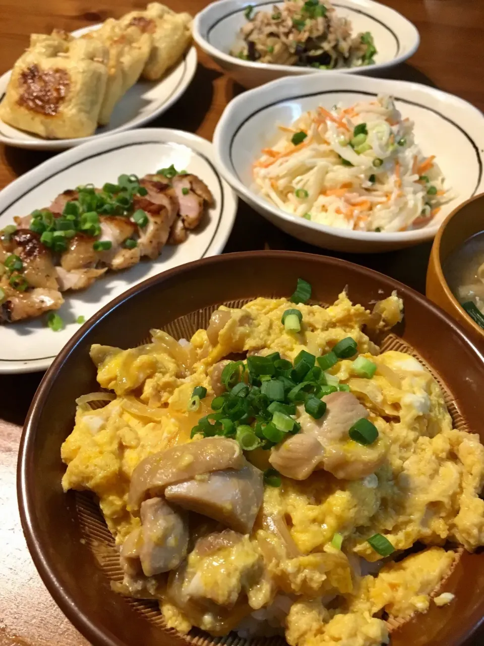 10/9の晩飯 親子丼など|yoneさん