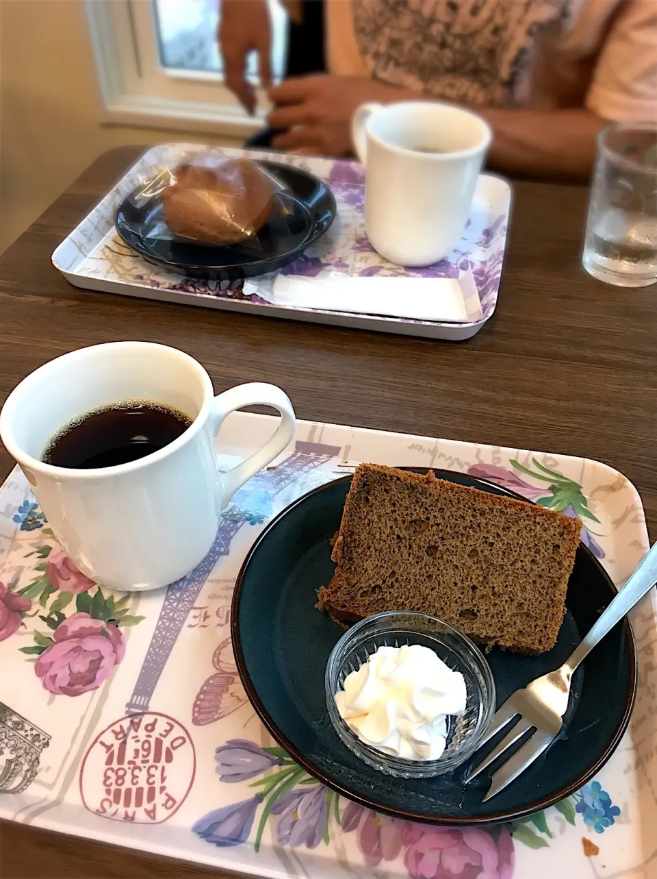 ホット ノーマル☕️、カフェオレシフォンケーキ
@おかむら珈琲|こいちさん