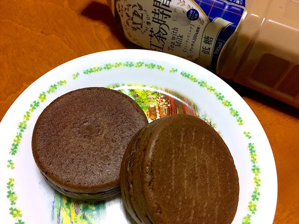 紅茶の時間🎵パルシステム限定チョコの今川焼き🎵|あやとん♪さん