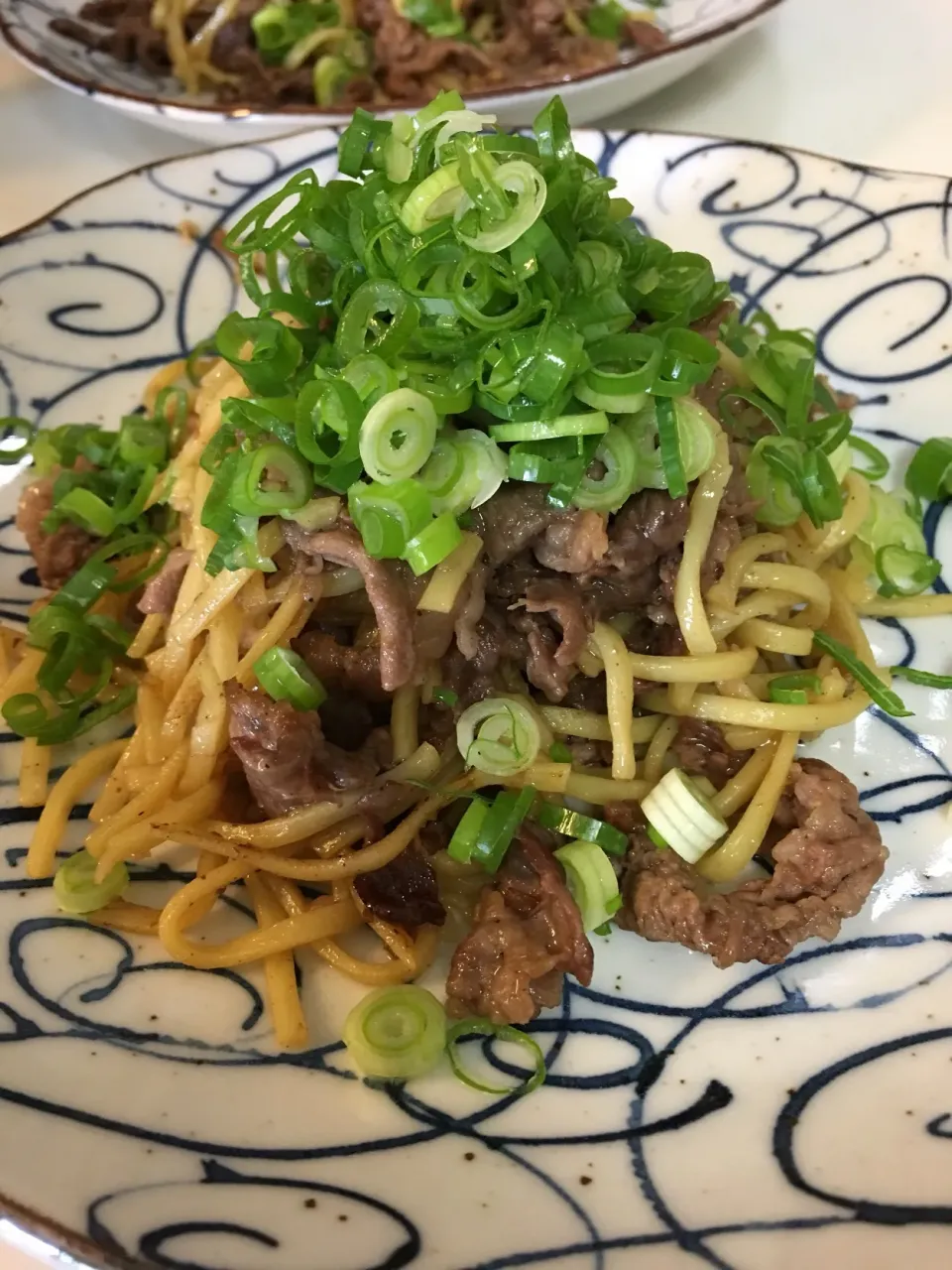 佐野 未起さんと、はっぷんさんが以前作ってた牛肉出汁醤油焼きそば🤤２回目〜🤤しまった！生姜わすれた(ﾉ∀`)ｱﾁｬｰ|MOMO-chan☻さん