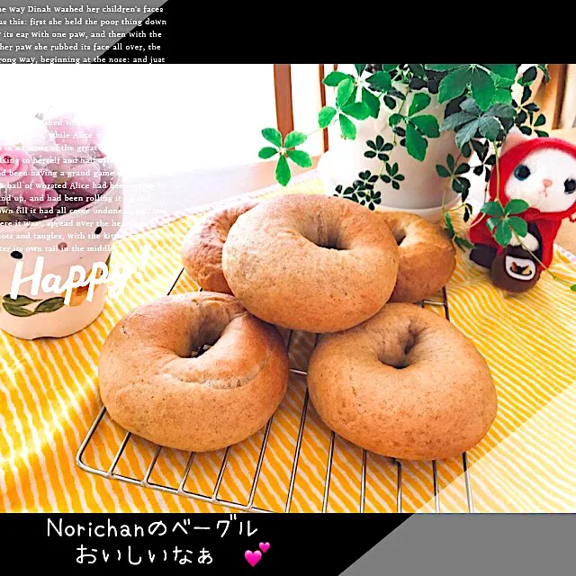 Snapdishの料理写真:Noriko❤(｡☌ᴗ☌｡)❤️ちゃんの料理 全粒粉入ベーグル〜初めて焼きまた🔰|えいぽんさん