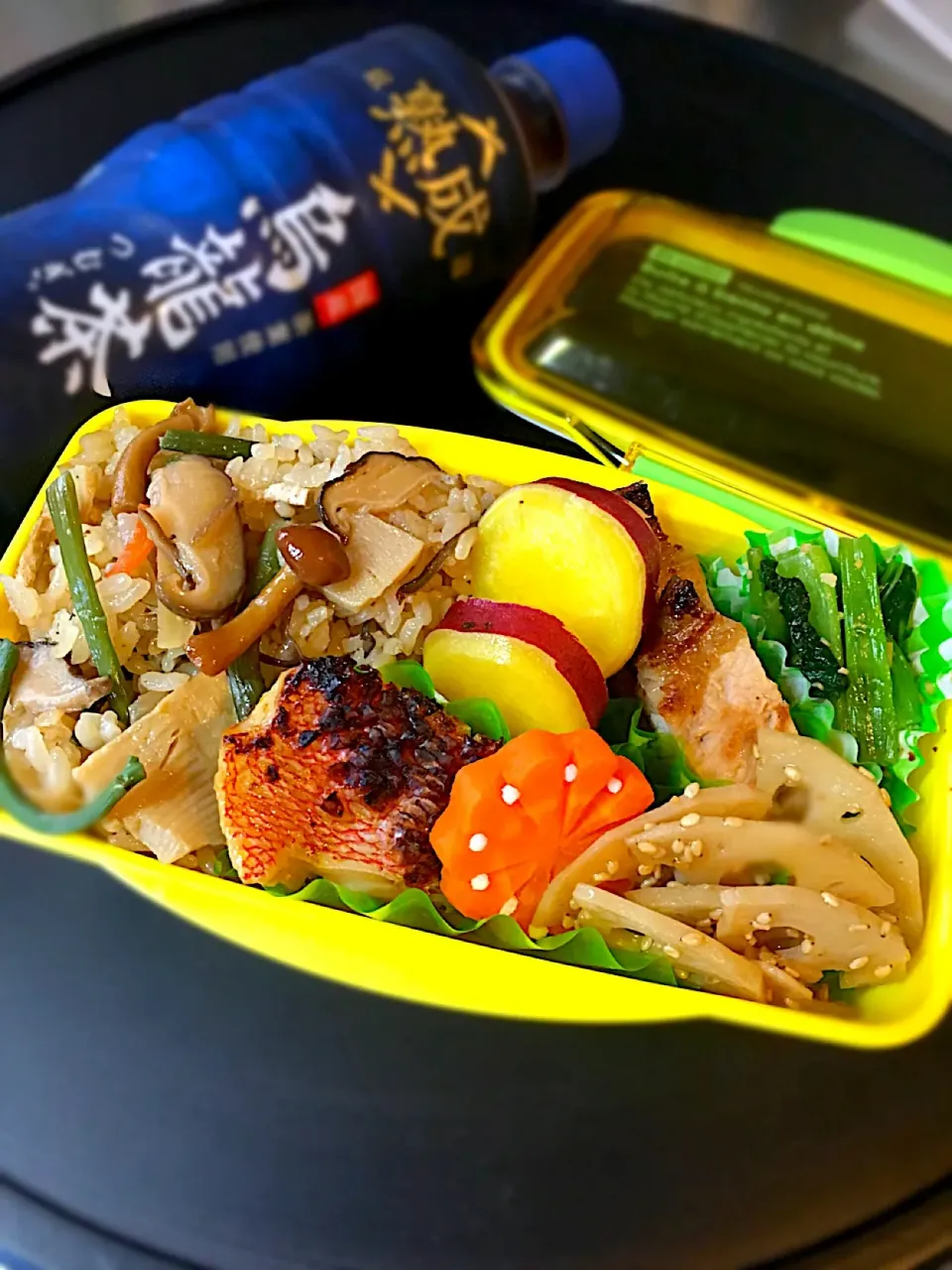 キノコ🍄の炊き込みゴハンと和食のヘルシー弁当❤️|ききさん