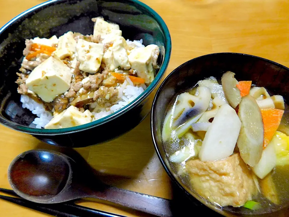 １０月１０日
麻婆丼と根菜汁🥕|Yu Yu mamaさん