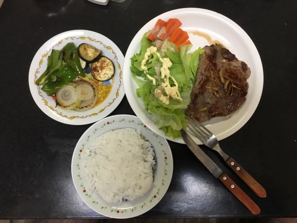 #牛肩ロースステーキ#今日の夕飯#単身赴任飯|畑田 成治さん