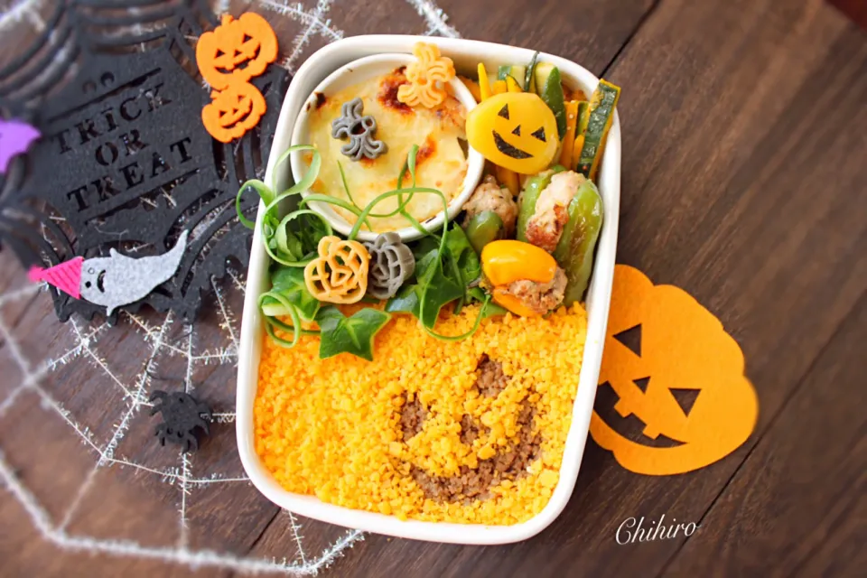 ジャックオランタンそぼろ🎃弁当|viola217さん