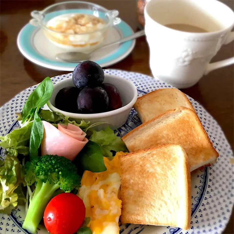 豆乳ラテと朝ごはん|むぎこさん