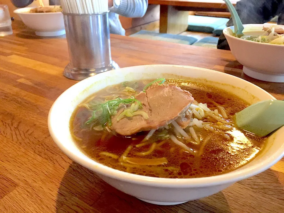 羅阿麺館

正油カレーラーメン|BOOさん