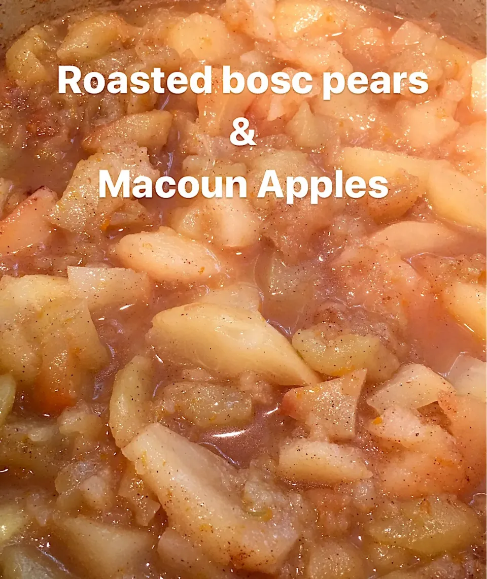 Snapdishの料理写真:Roasted Pears & Macoun Apples Sauce #pears #apples #applesauce #roasted|🌺IAnneさん