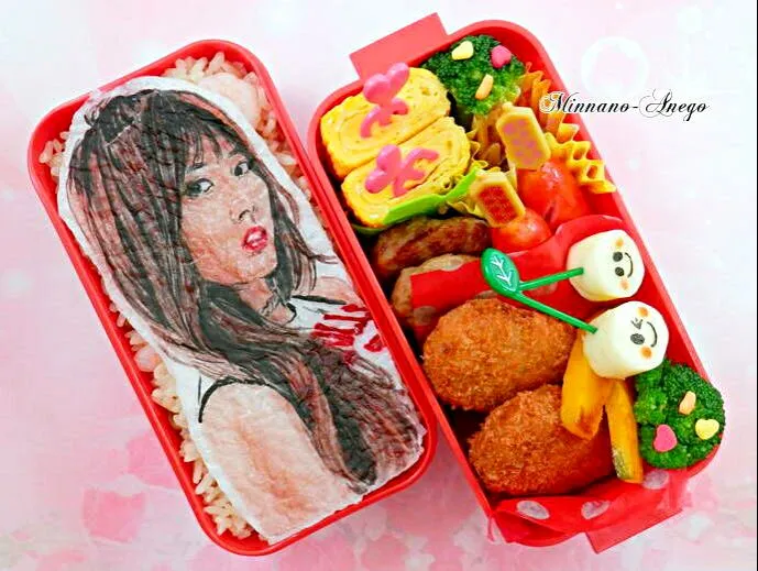 Snapdishの料理写真:TWICE『モモ/Momo』弁当
 #オブラートアート
 #似顔絵弁当|みんなのあねごさん