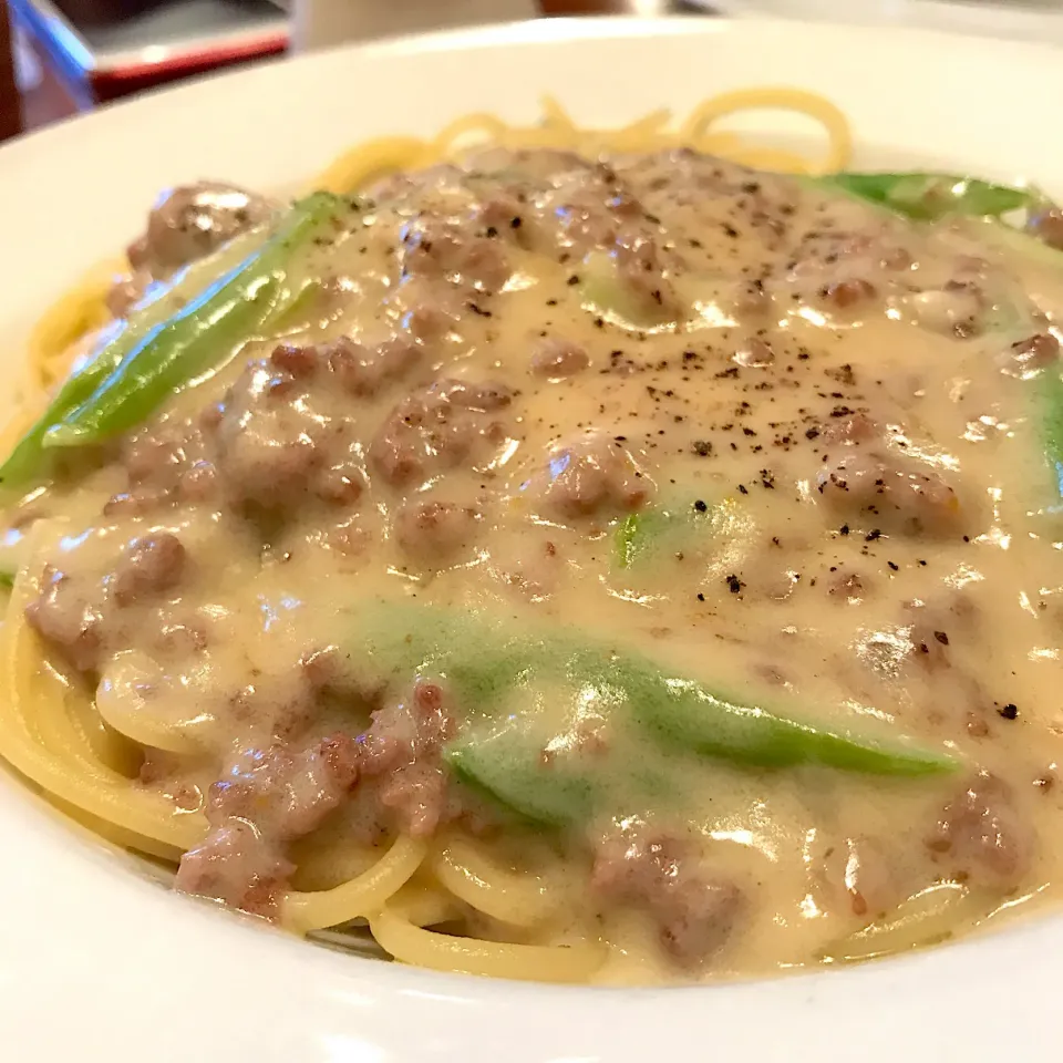 Snapdishの料理写真:アスパラとひき肉のクリームパスタ|ともこさん