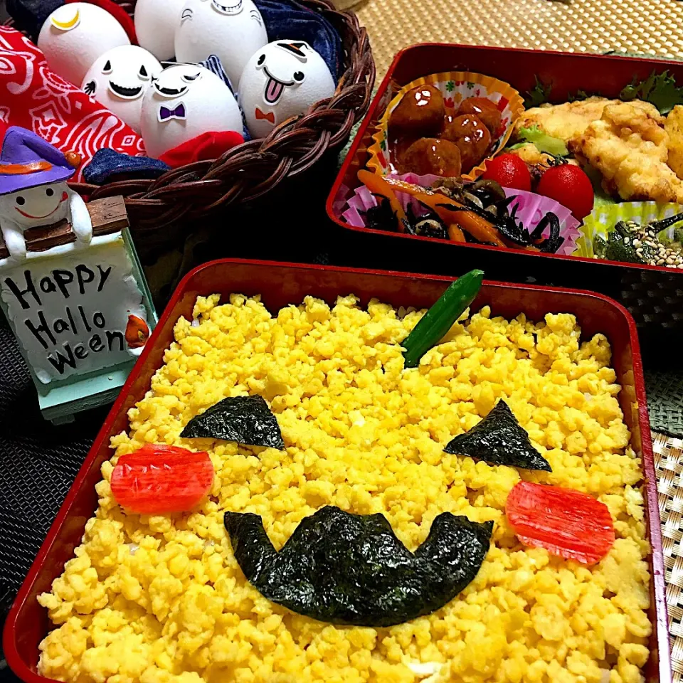 炒り卵でジャックランタンお弁当👻🎃|かんきちさん