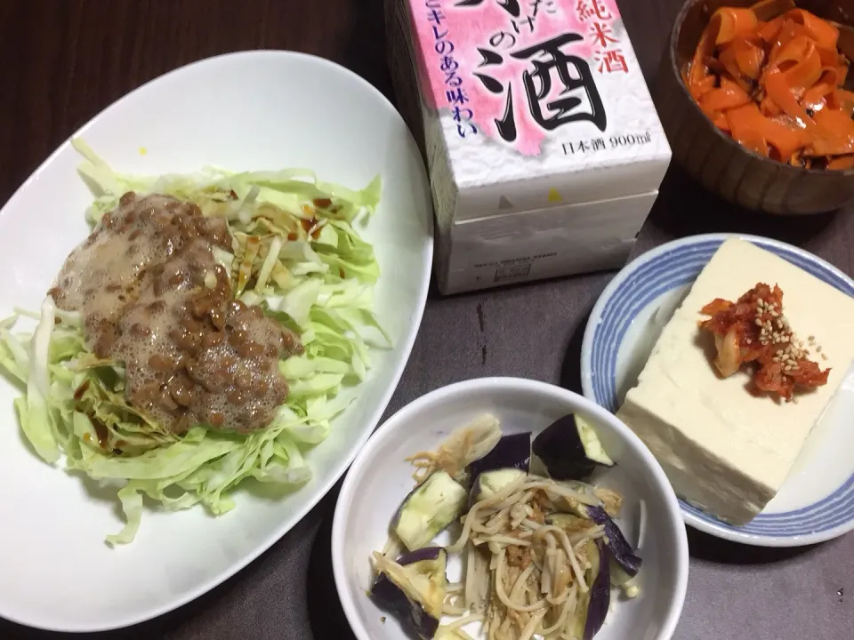 納豆キャベツ
えのきなす蒸し
豆腐キムチ
にんじんオリーブ油炒め|ごはんーさん