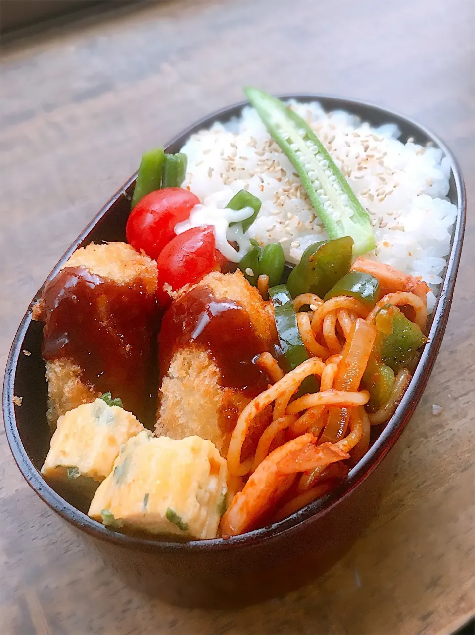 今日のお弁当
・ジャガイモだけのコロッケ
・ネギ入り出汁巻き卵
・ナポリタン|akiさん