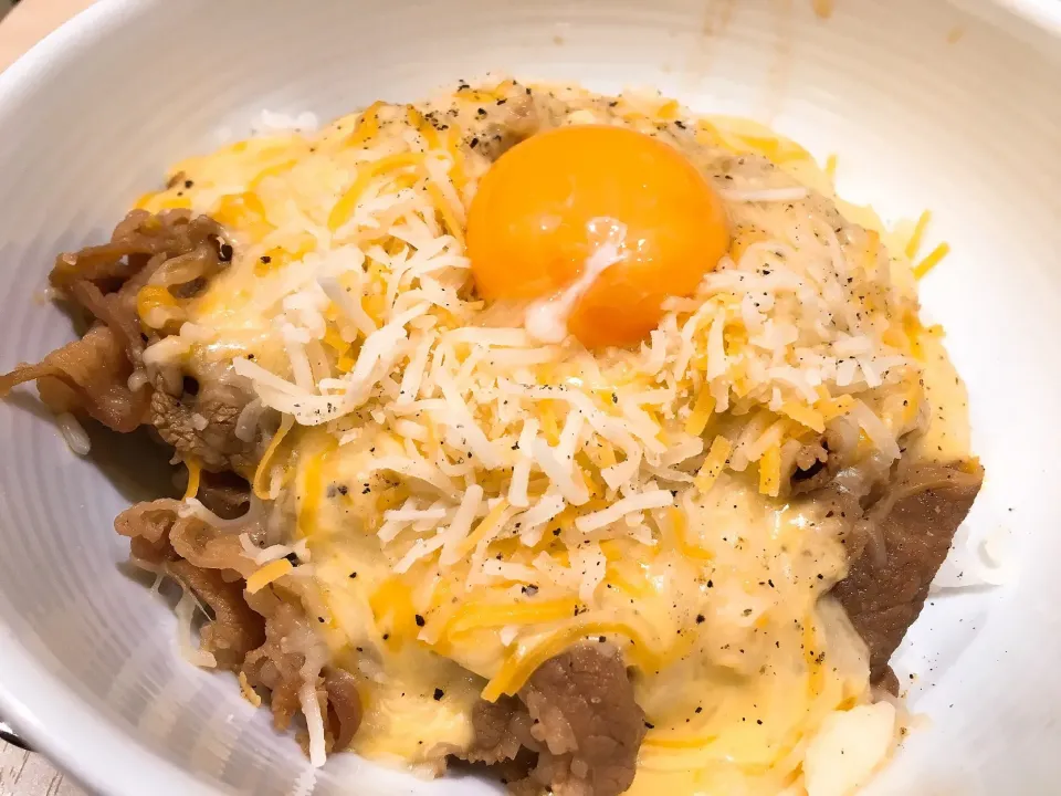 チーズカルボ牛丼|chan mitsuさん