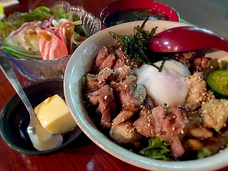 Snapdishの料理写真:#2017あまくさ丼丼フェア 
#鳥蔵 「天草大王炭火焼き丼」|神力屋 火酒さん