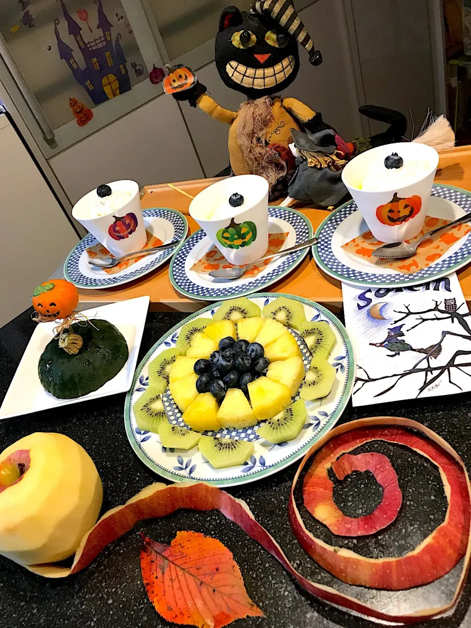 はっぷんさんの料理 ひと筆 梨剥き🍐 ハロウィン🎃バージョンりんご🍎の皮むき|シュトママさん