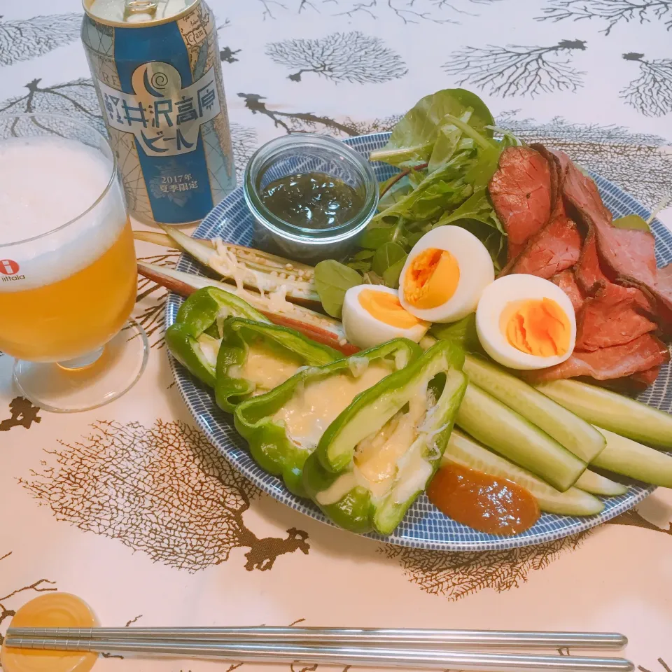 金曜日は取り分けながら飲んでいい日にしました
#おつまみ
#とりあえず野菜食 
#金曜日 
#おつかれさま|gintanさん