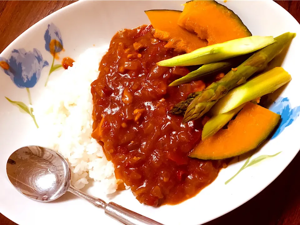 唐辛子入りトマトチキンカレー|やさこさん