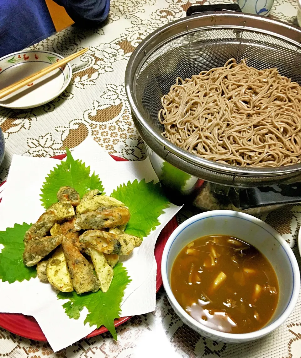 カレーつけ蕎麦とちくわの磯辺揚げ|ヨシヨシさん