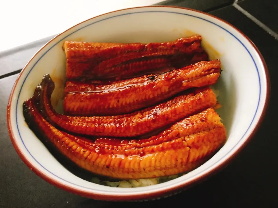 自分へのご褒美...！
鰻の蒲焼きを購入〜〜|なななさん