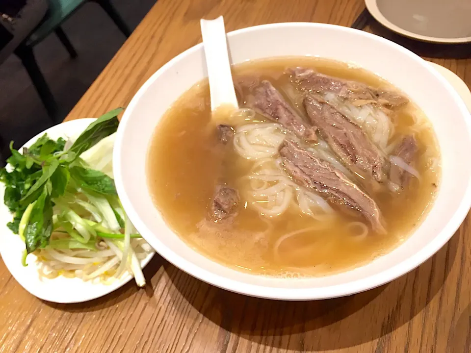 Snapdishの料理写真:Pho with beef brisket|Sky Blueさん