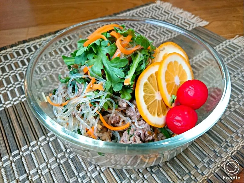 春菊と牛の春雨エスニックサラダ🍴💕|ゆず( ˘ ³˘)♥さん