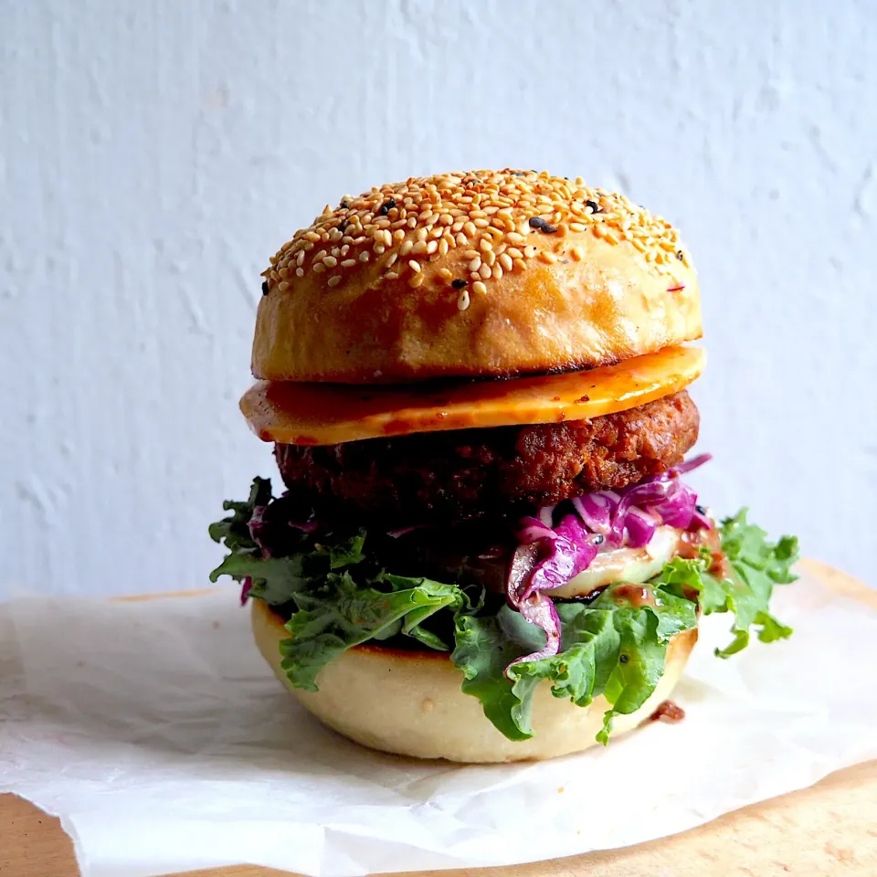 Beyond Burger with homemade burger buns.|Misstyさん