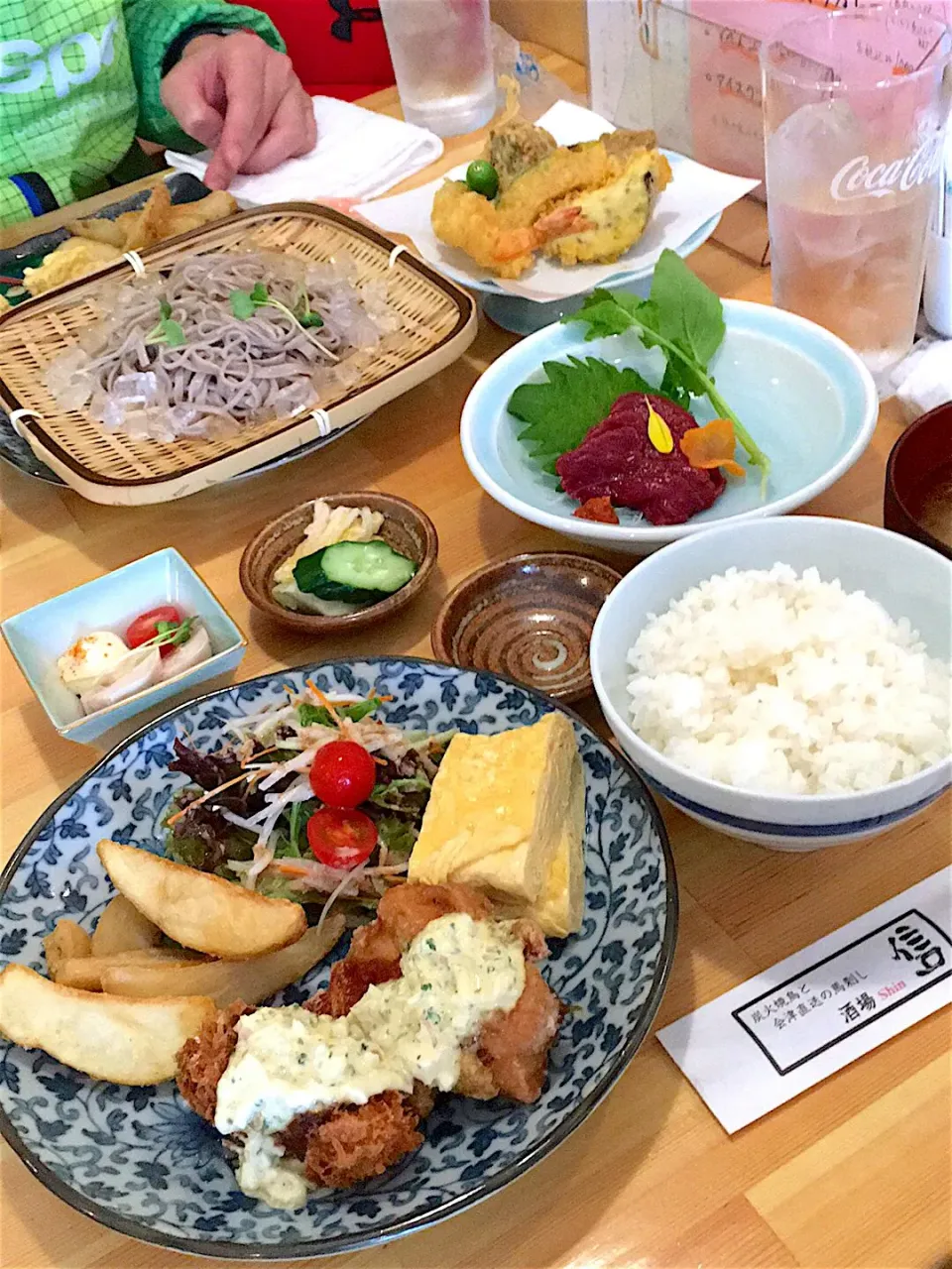 Snapdishの料理写真:馬刺し定食|kentsanさん