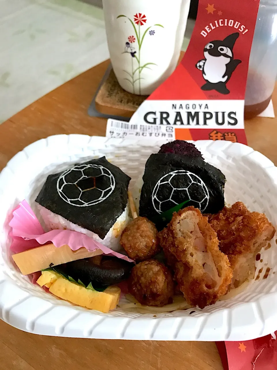 NAGOYA GRAMPUS弁当
サッカーむすび|るみおんさん