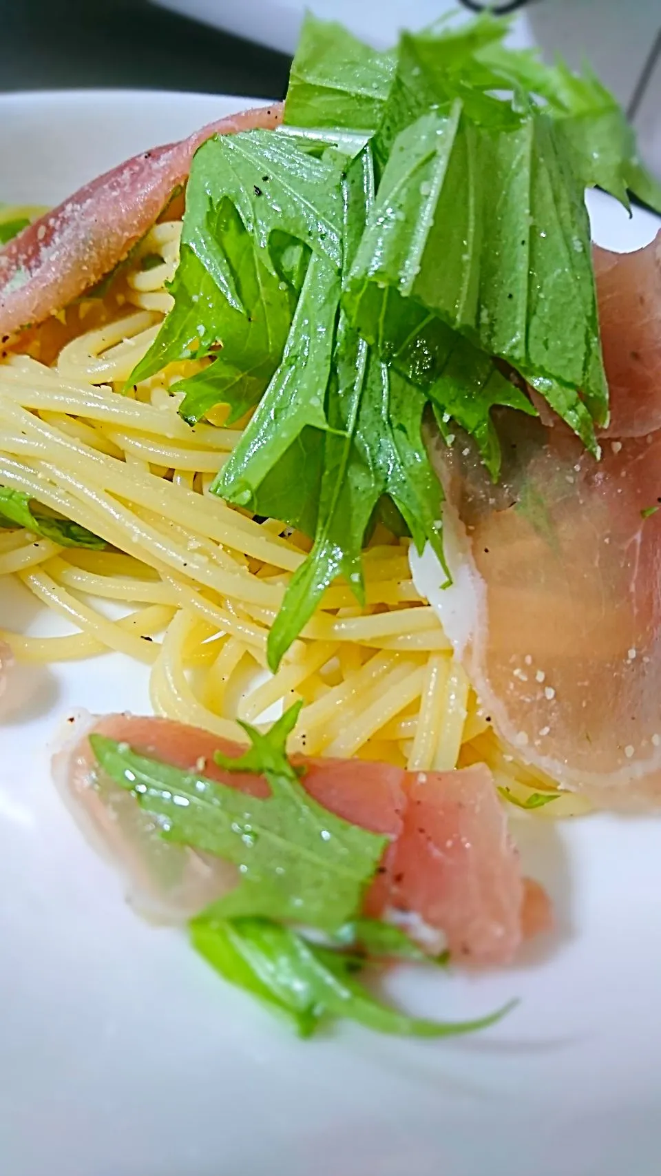 生ハムと水菜の冷製パスタ|まこちよさん