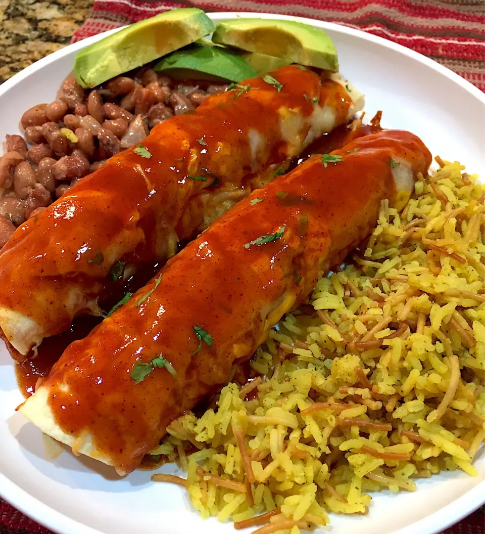 My homemade Chicken Enchiladas with Red Enchilada Sauce. 😋😋😋|Alma's Home Kitchenさん