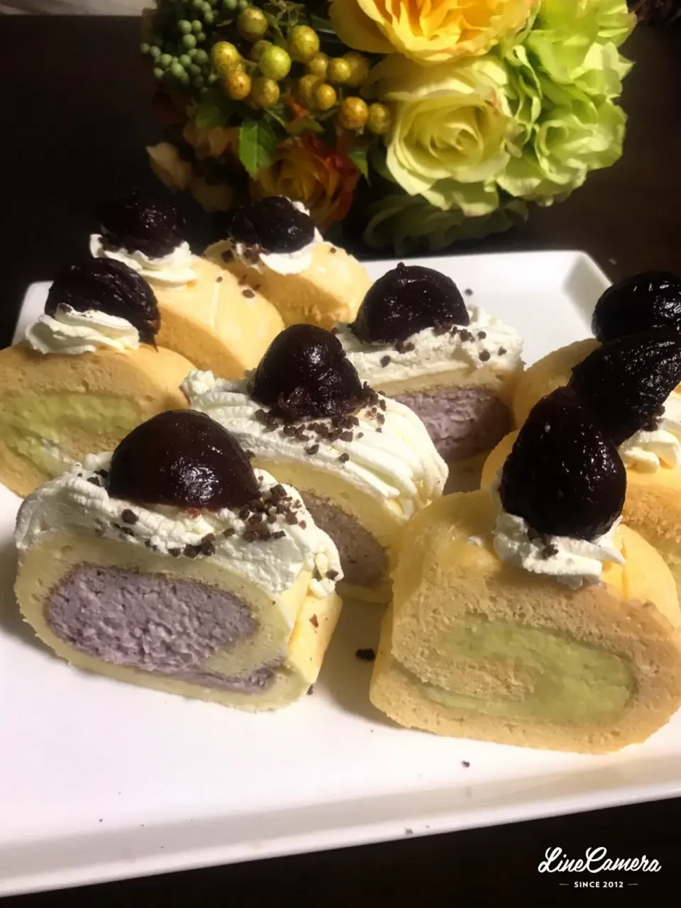 二色のさつまいもでロールケーキ🍰ゆりえさんの料理 簡単！万能さつまいもクリーム 〜お菓子やパンに〜|とんちんさん