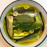 Snapdishの料理写真:秋刀魚のオイル漬け|sachiyo  otaniさん