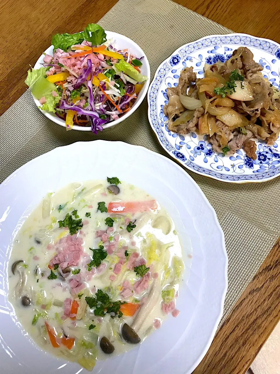 豚肉とリンゴのソテー、白菜のクリーム煮|ミッキーさん