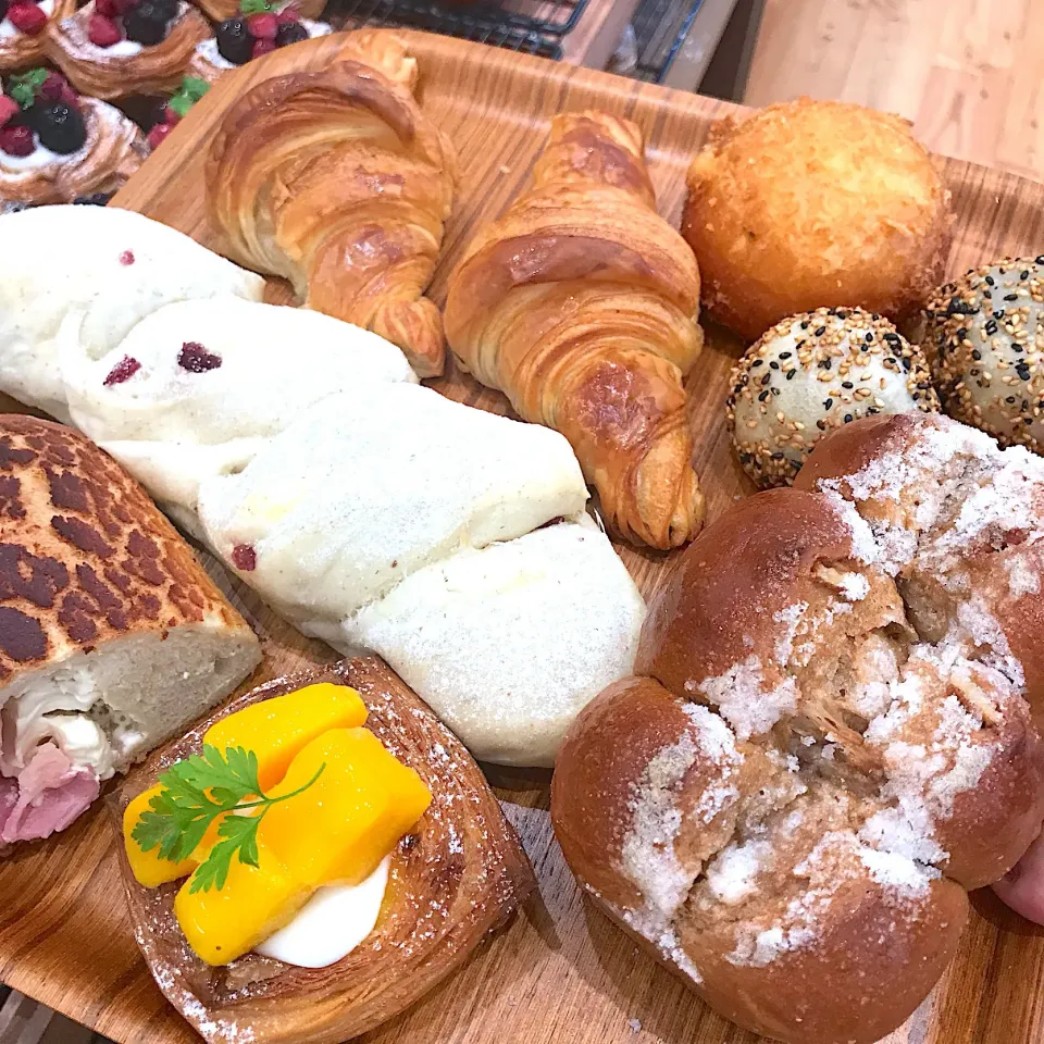 新しく出来た辻口さんのパン屋さん🥐
どれも美味しかった🤗|とよよさん